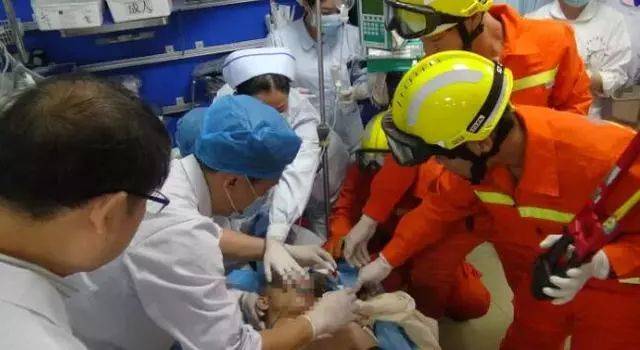 兄弟同體 视频截图