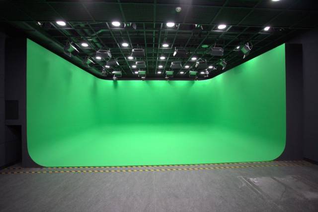 三傻鬧地球 视频截图