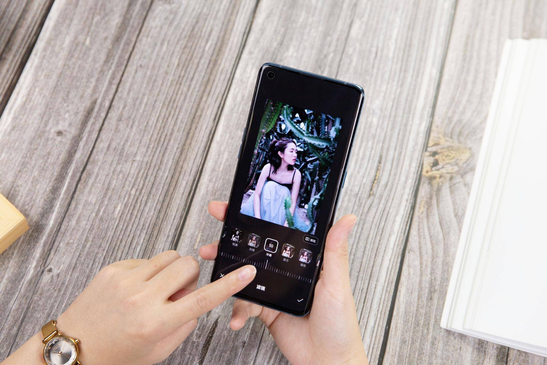 兩個世界 视频截图