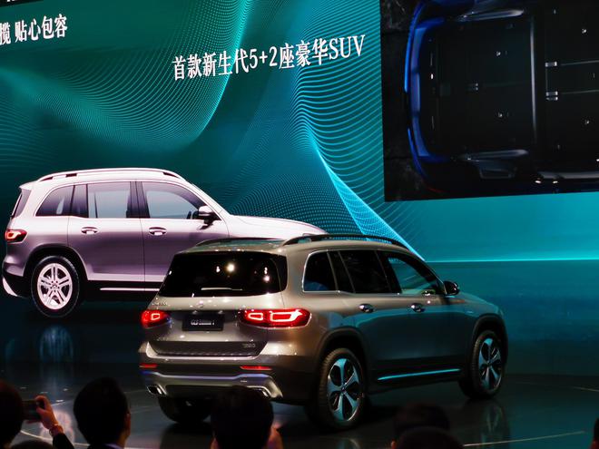 決鬥的人 产品图片