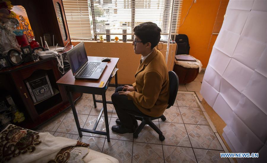 傻瓜特工大冒險 视频截图