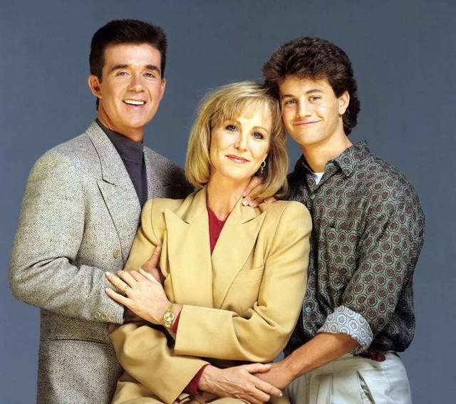 元素英雄：小波波 视频截图