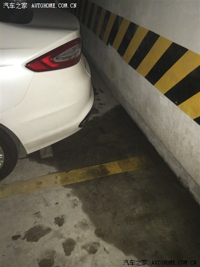 三傻大鬧加油站 视频截图