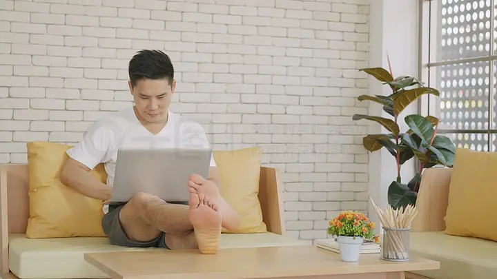 軍火廠 视频截图