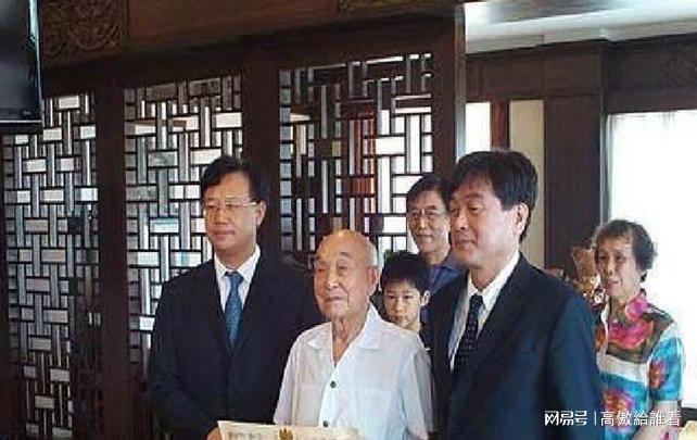 決鬥的人 视频截图