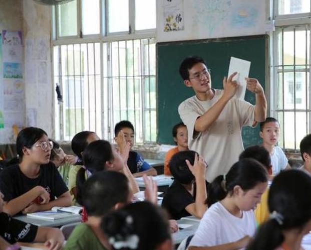 鑿空者之使者之命 产品图片